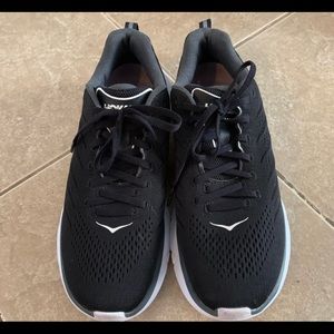 HOKA ONE ONE black tennis shoe